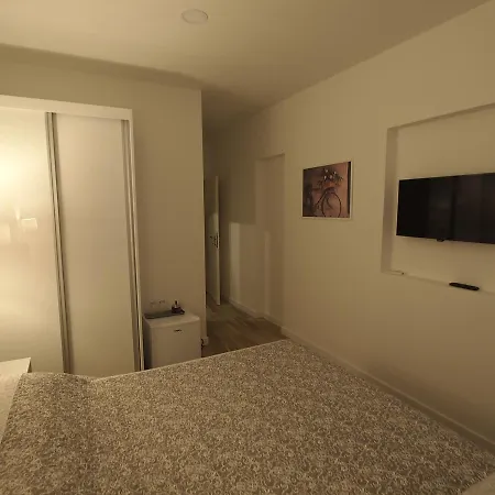 Rooms & Apartments Bruno 3*