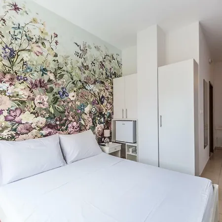 Rooms & Apartments Bruno 3* Stobrec