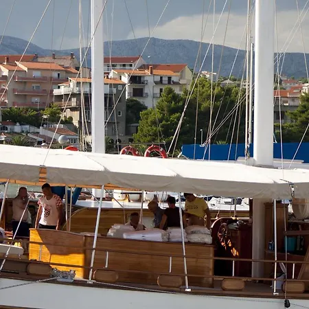 & Bruno ゲストハウス Stobreč