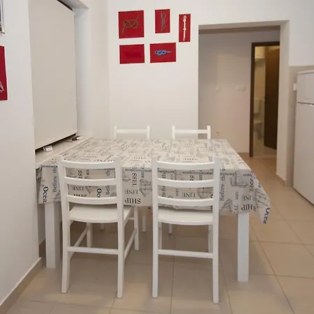 ゲストハウス & Bruno