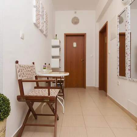 Rooms & Apartments Bruno Gasthof 3*
